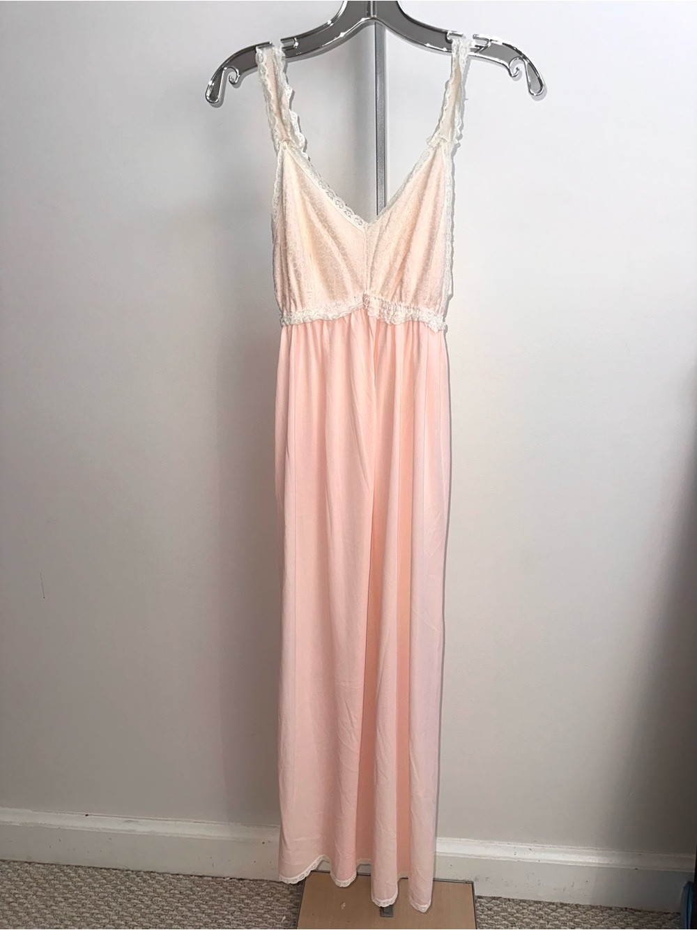 Delicate 1970s  Lace-Trim Long Nightgown in Soft Blush